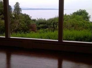 8202 Talbot Rd, Edmonds, WA 98026