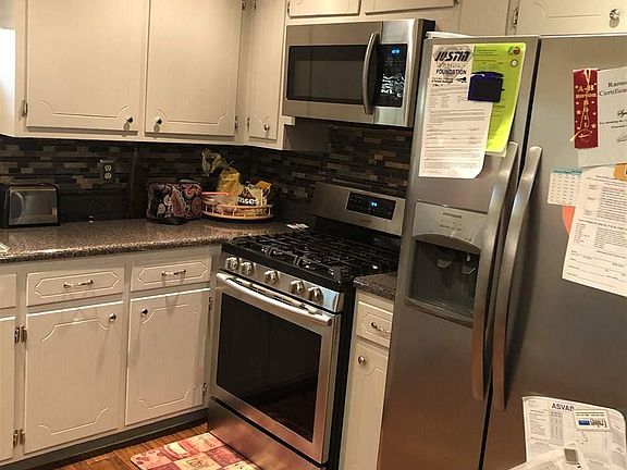 5th image of 1055 Mesa Dr