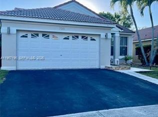 755 Sand Creek Cir #0, Fort Lauderdale, FL 33327