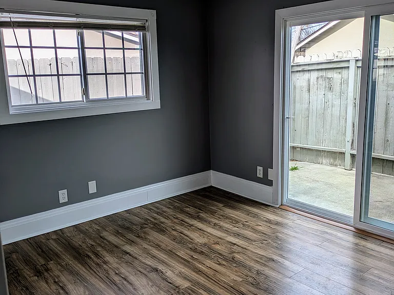 504 Mars Ave #A — Photo 8