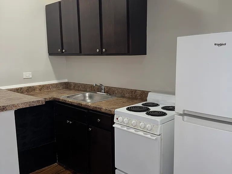 6726-1 N Glenwood Ave #204 — Photo 4