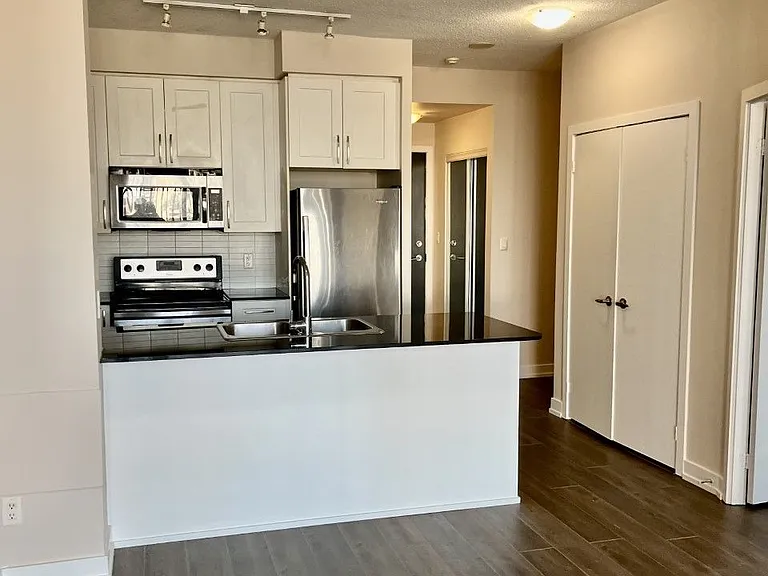 4070 Confederation Pkwy #1008 — Photo 4
