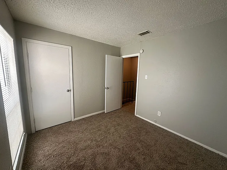 9447 Olde Towne Row — Photo 11