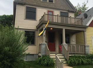 2824 N Pierce St, Milwaukee, WI 53212