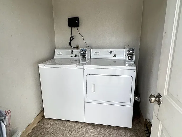 308 N Georgia Ave — Photo 13