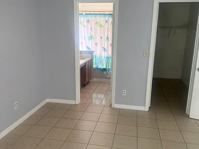 1241 Bradwell Dr — Photo 8