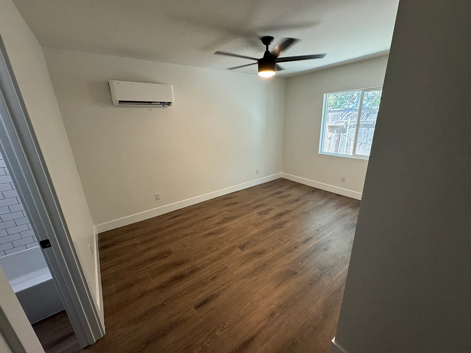 3876 Stotts St — Photo 4