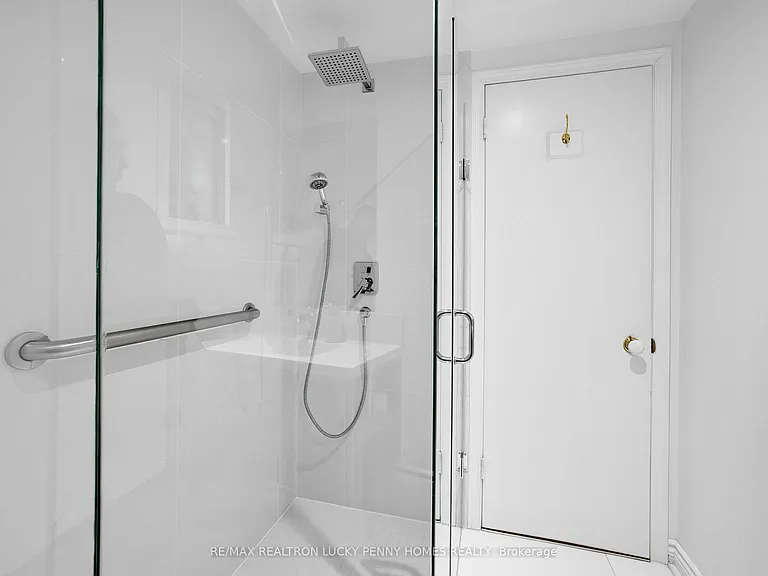 96 Whitehall Rd — Photo 34