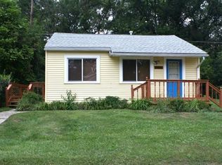 10611 Grange Rd, Whitmore Lake, MI 48189