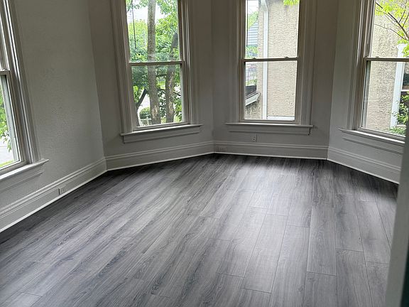 5th image of 8339 Woodbine Ave APT 2