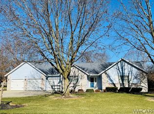 3187 Pro Dr, Lima, OH 45806