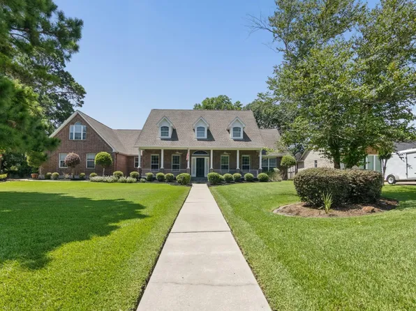 109 April Point Pl, Montgomery, TX 77356