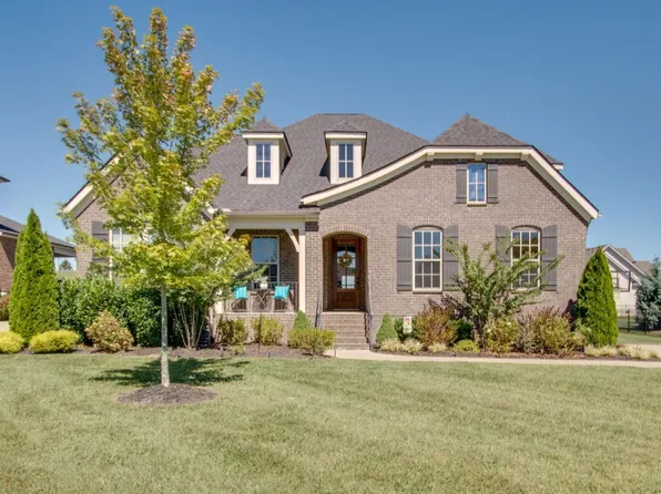 3584 Robbins Nest Rd, Thompsons Station, TN 37179