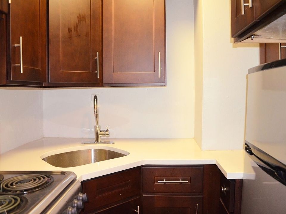 1st image of 432 E 88th St APT 407