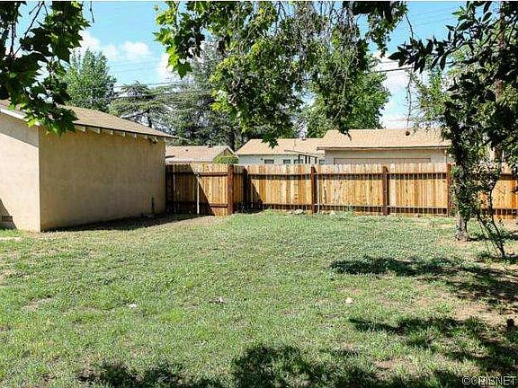 5th image of 8839 Woodley Ave