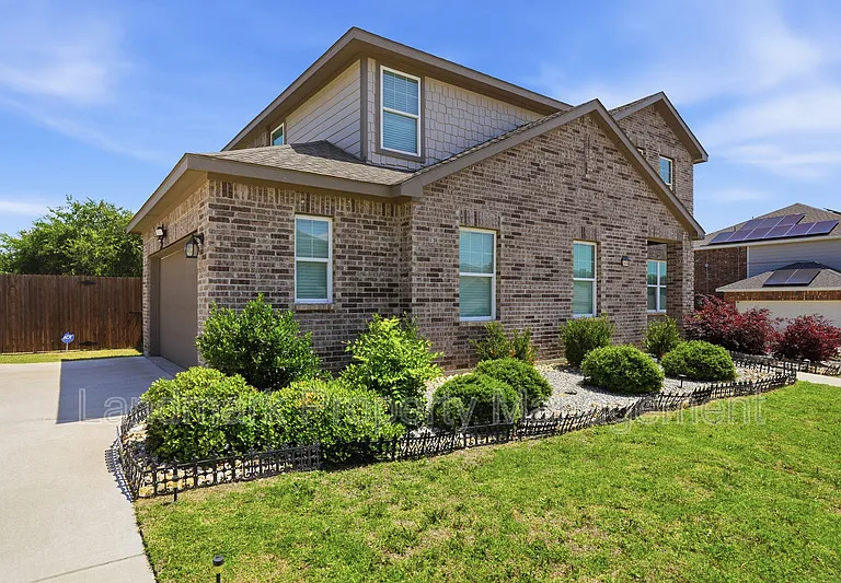 2636 Sagebrush Dr — Photo 3