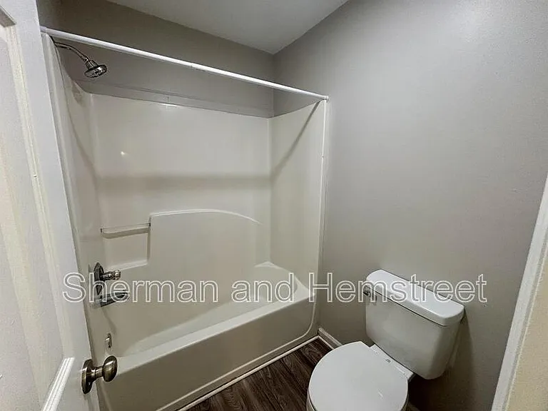 308 Commons Dr #308 — Photo 13