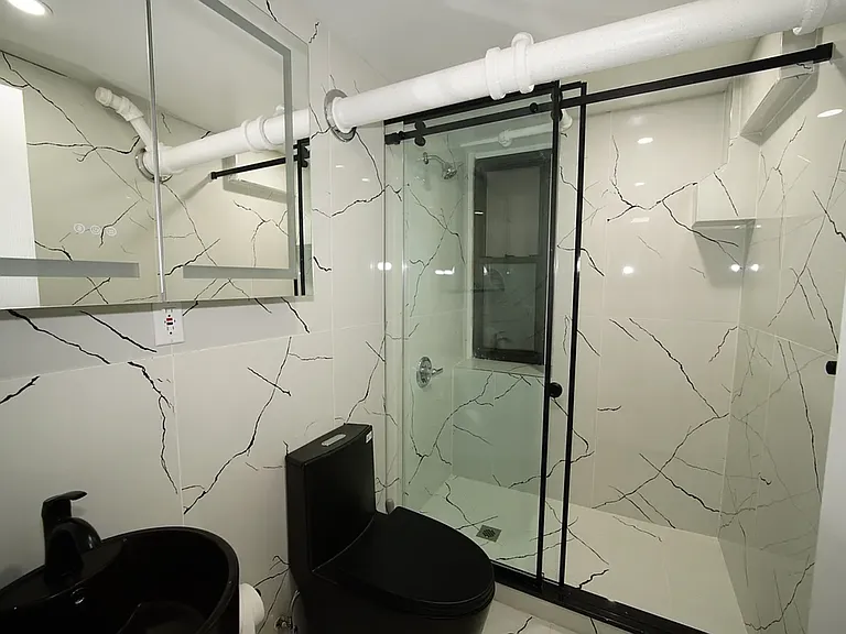197 Stanton St #1D — Photo 5