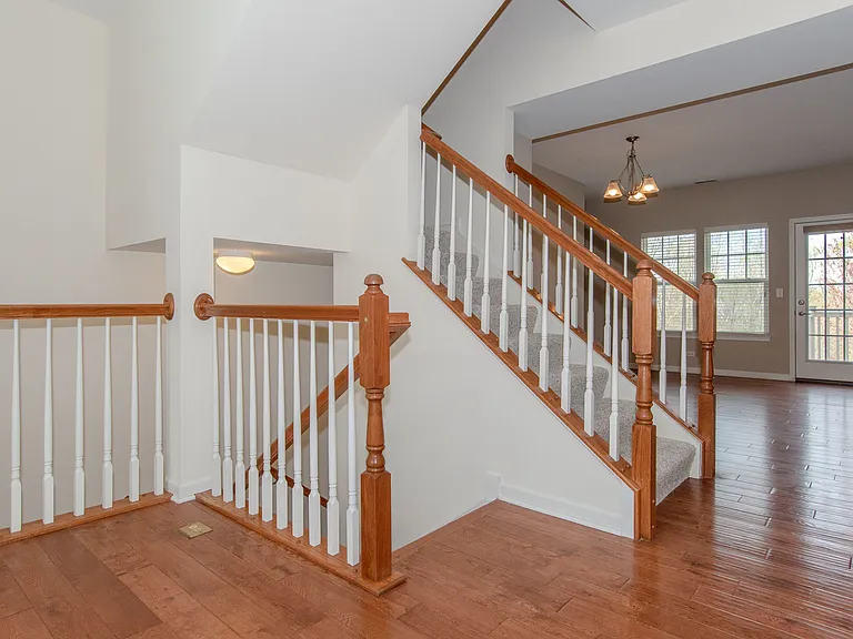 216 N Commerce St #216 — Photo 10