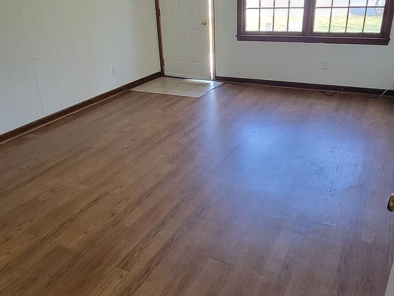 4th image of 3530 Lynn Ave