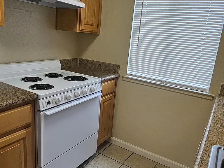 Grand Apartments — Photo 8