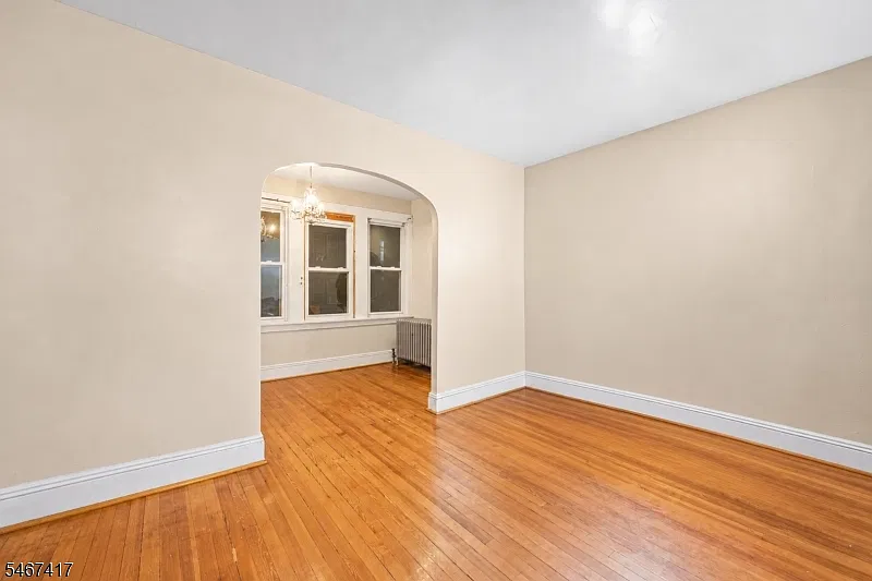 4 bed, 2.0 bath, $2,500 — Photo 4