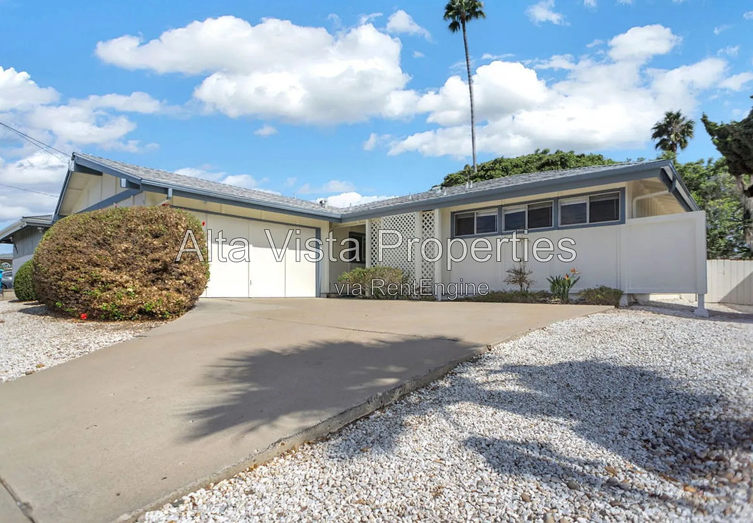 3 bed, 2.0 bath, 1309 sqft, $4,495 — Photo 1