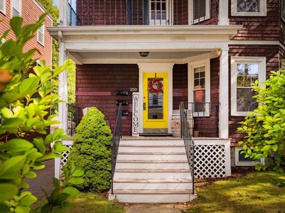 250 Poplar St #1, Roslindale, MA, 02131