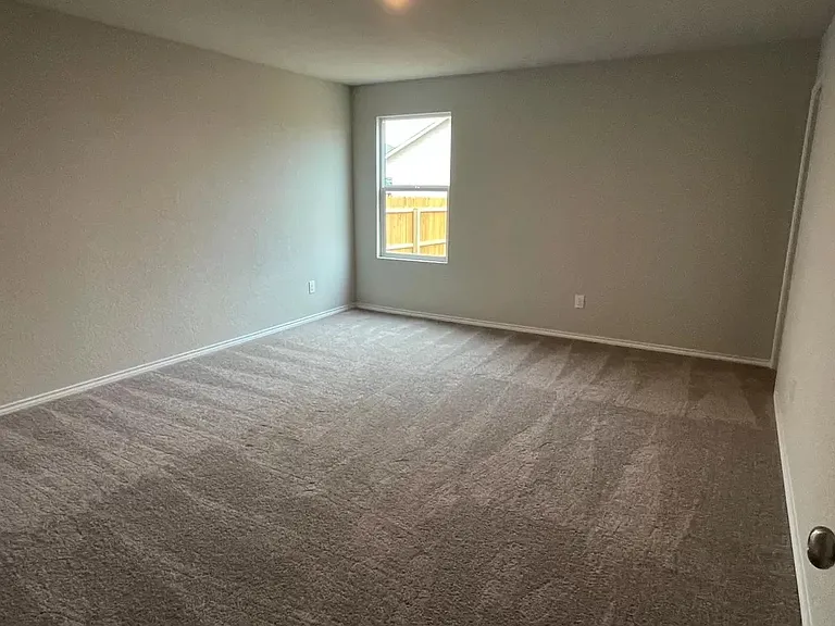 10538 Varmus Dr — Photo 17
