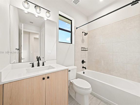 4th image of 23205 SW 108th Ave