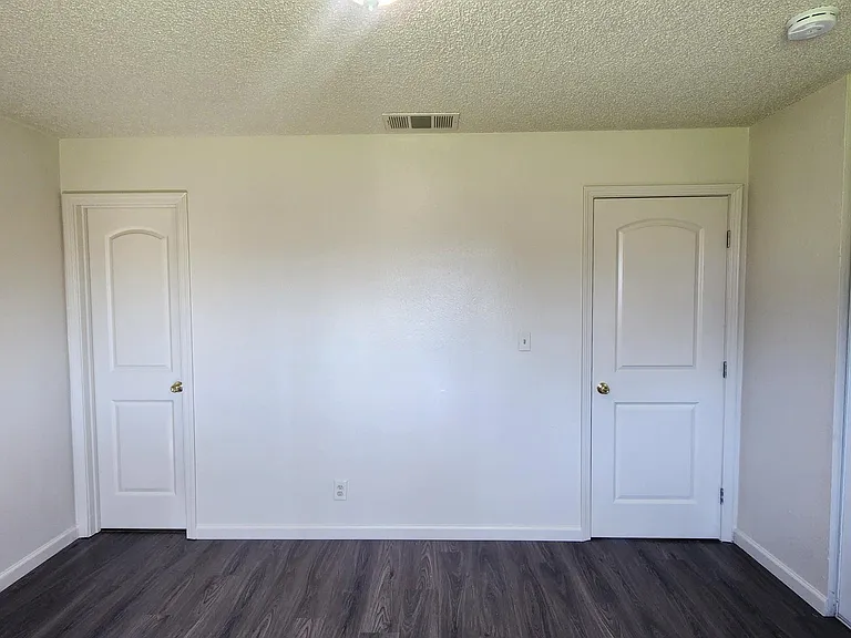 6013 Brett Dr — Photo 28