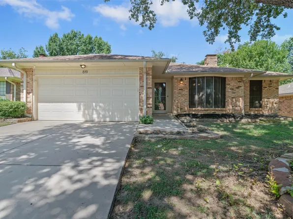 819 Aileen St, Denton, TX 76201