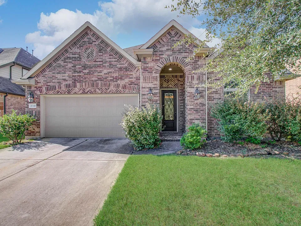 21346 Huron Bend Dr