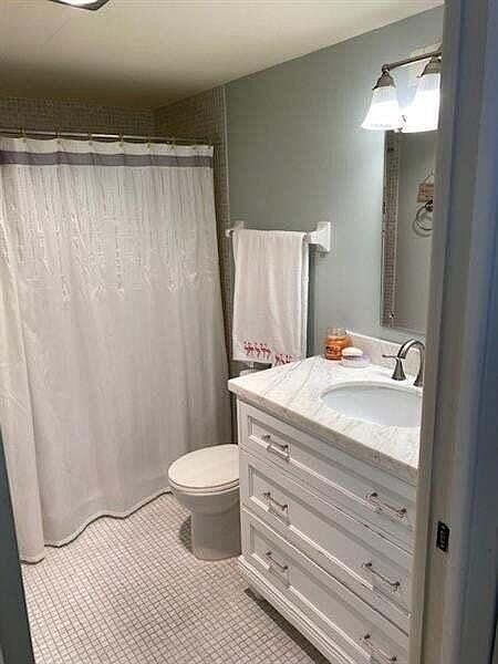 1st image of 175 SE Saint Lucie Blvd APT H175