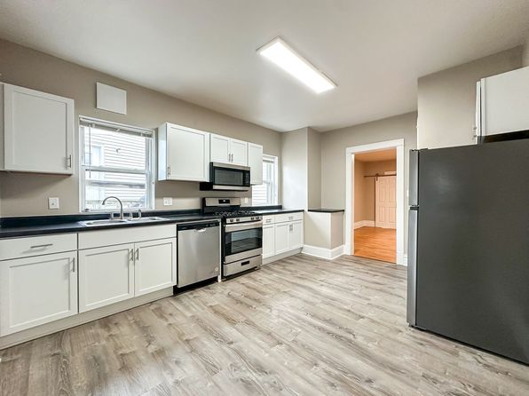 219 S Main St #44E381D37