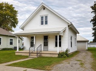 211 W North St, Royal Center, IN 46978
