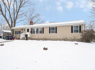 92 New Britain Dr, Warwick, RI 02889