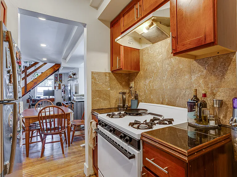 2213 Green St #B3 — Photo 8