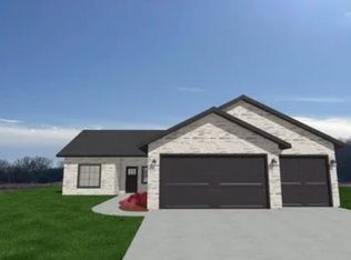 811 Songbi Rd, Andover, KS 67002