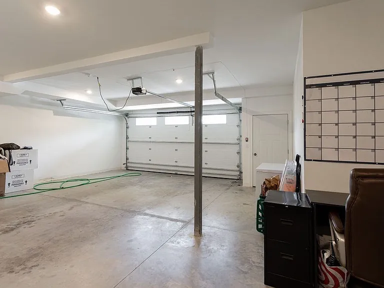 259 Lake Ave N #A — Photo 22