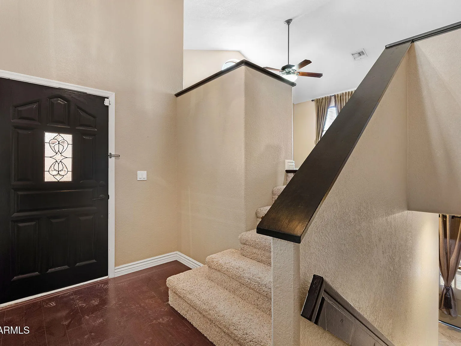 3 bed, 2.0 bath, 2404 sqft, $3,500 — Photo 4