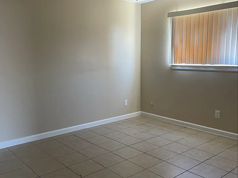 3006 E Glen Dr #3006 — Photo 1