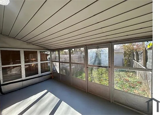 401 Caledonia Ave — Photo 8