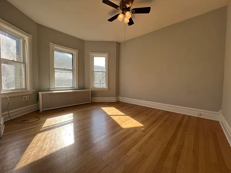 2044 Hanover Ave #2 — Photo 11
