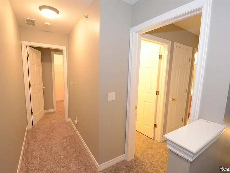 263 S Village Way #23 — Photo 21