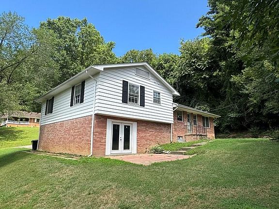 5th image of 3414 Westwood Dr