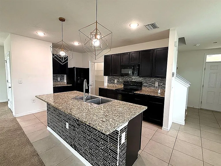 32649 Pez Landing Ln — Photo 5