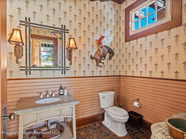 200 Jalanda Ln — Photo 11