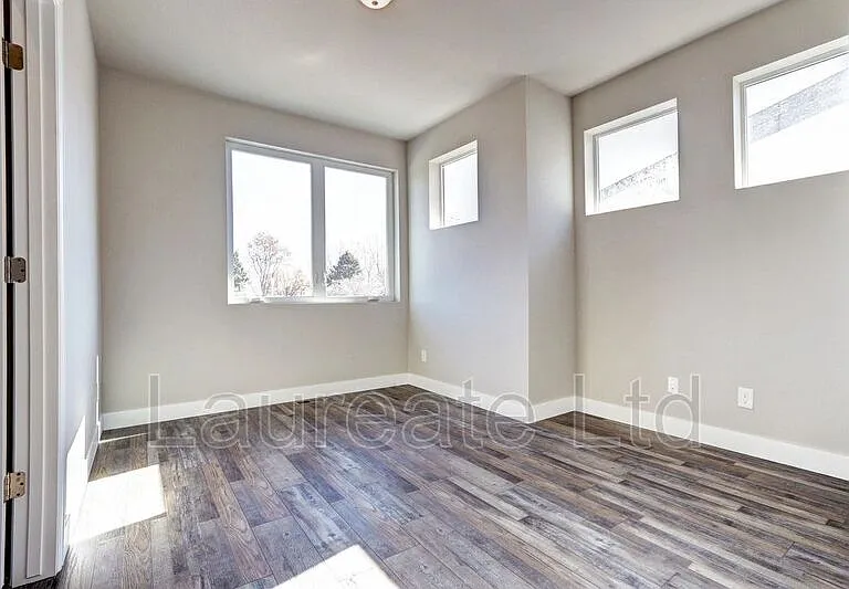 1433 S Kenton St — Photo 22