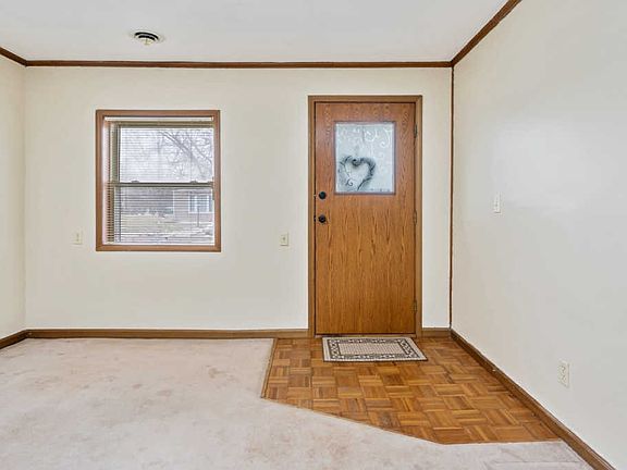 4th image of 508 N Walnut St